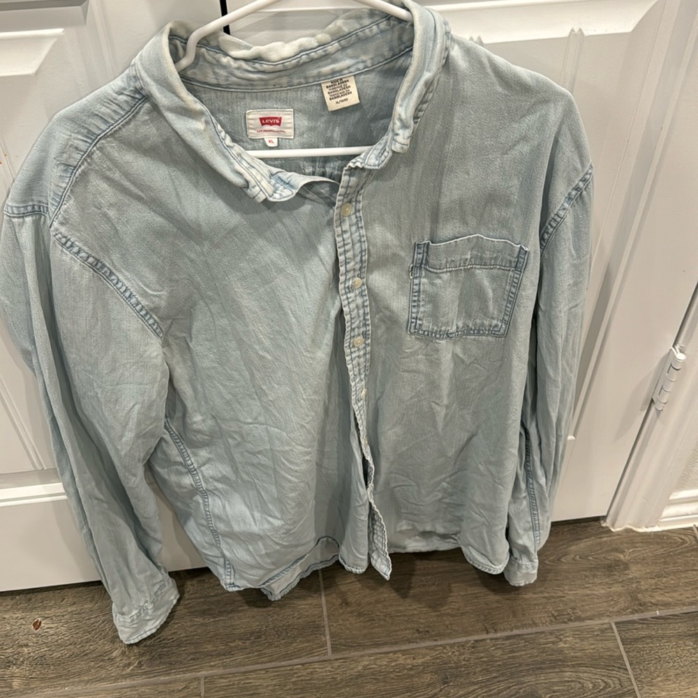 Levi Xl light wash denim shirt